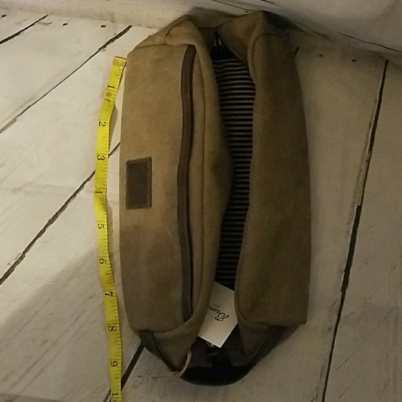 MENS Excursion Toiletry Bag BY BROUK - Picture 2 of 3